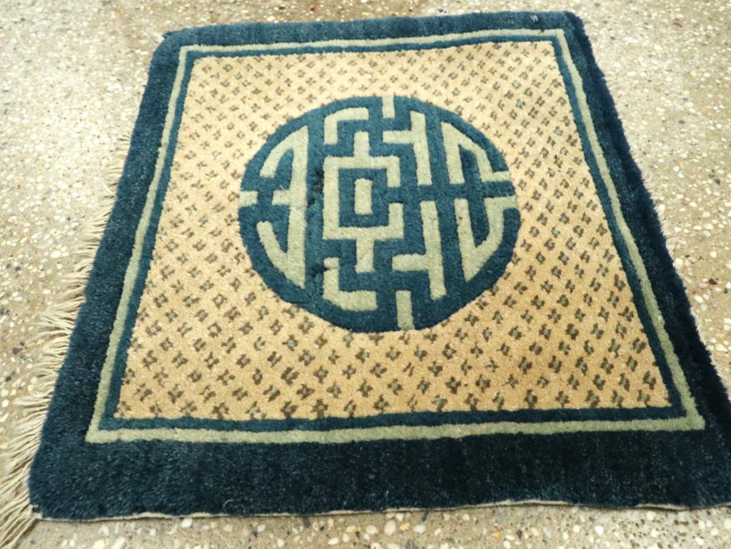 Collection Shabab Collection chinoise du début du 20e siècle Tapis de Pékin Excellent état - En vente à New York, NY