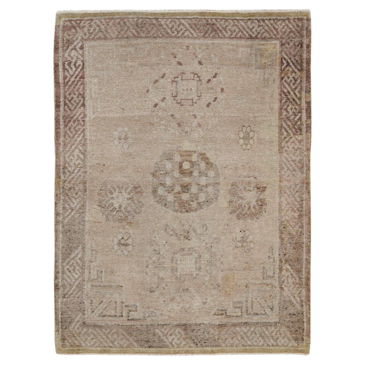 Collection Shabab Début du 20e siècle Tapis Khotan du Turkestan oriental