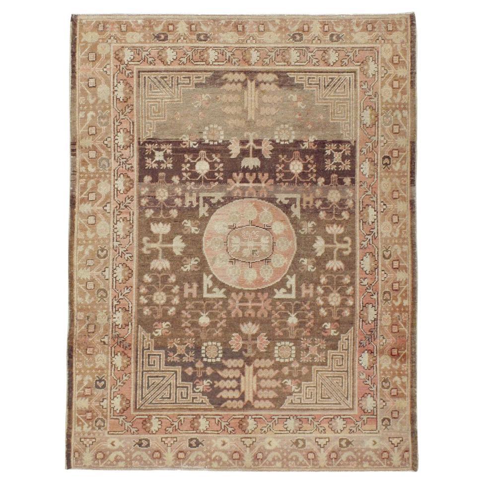 Collection Shabab Début du 20e siècle Tapis Khotan du Turkestan oriental