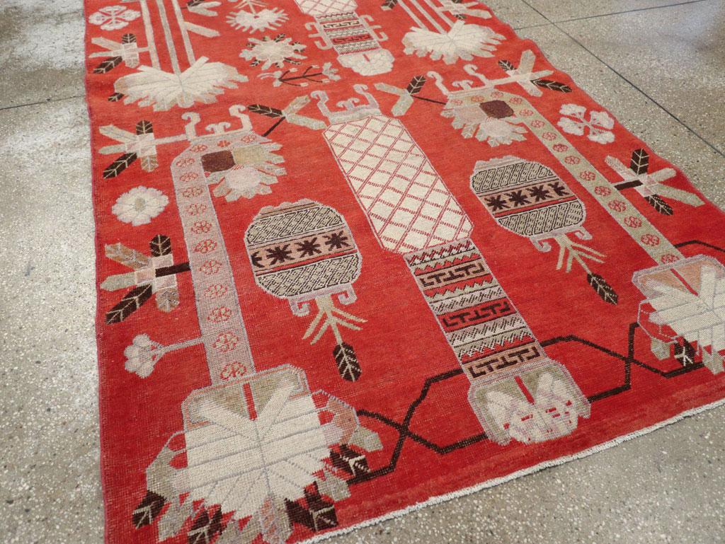 Early 20th Century Handmade East Turkestan Khotan Rug In Excellent Condition For Sale In New York, NY
