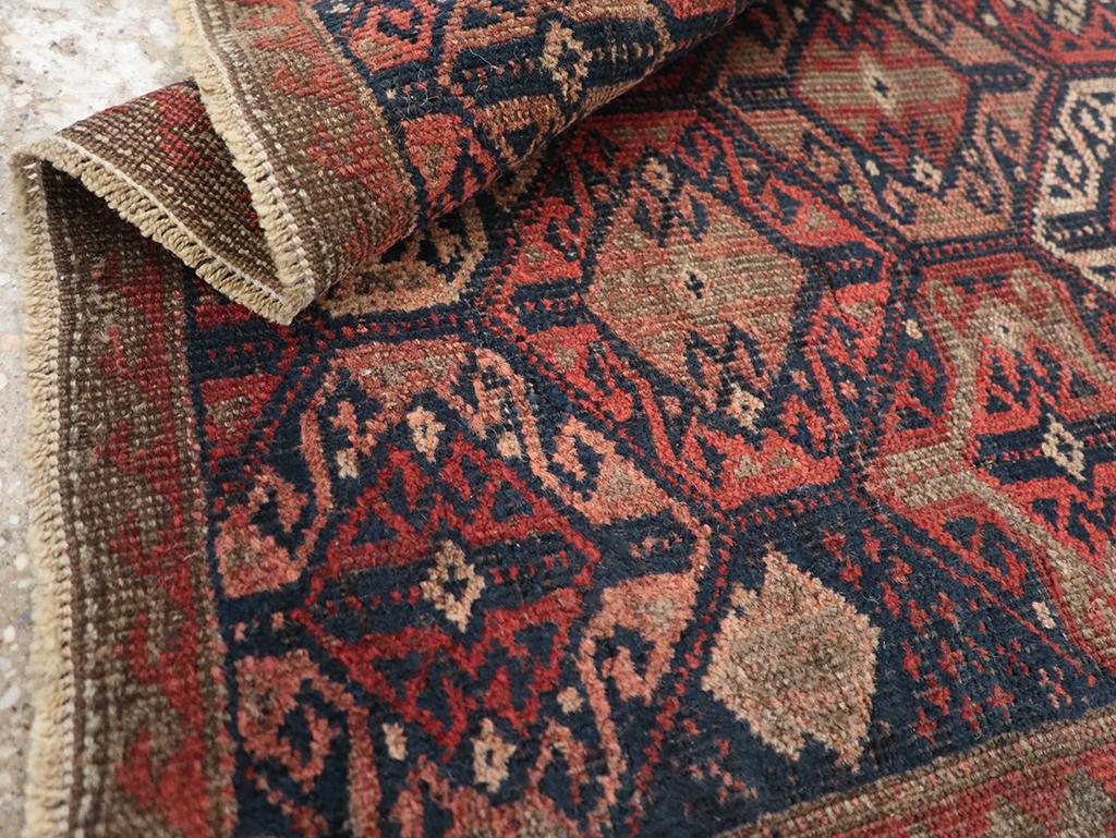 Galerie Shabab Collection Persischer Baluch-Würfelteppich aus dem frühen 20. im Angebot 1