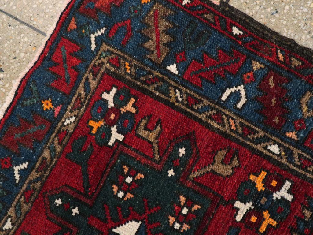 Colección Galerie Shabab Alfombra Persa Karajeh de principios del siglo XX Anudado a mano en venta