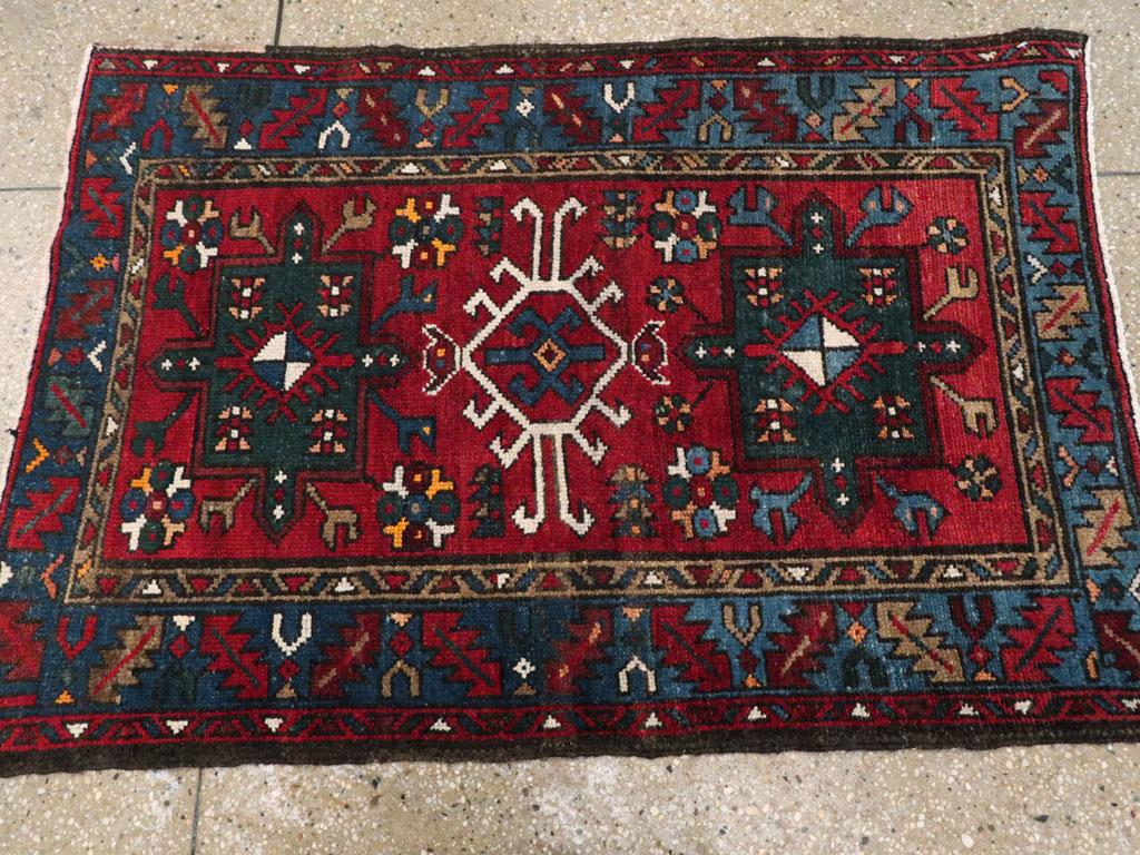 Colección Galerie Shabab Alfombra Persa Karajeh de principios del siglo XX en Excelente estado para la venta en New York, NY