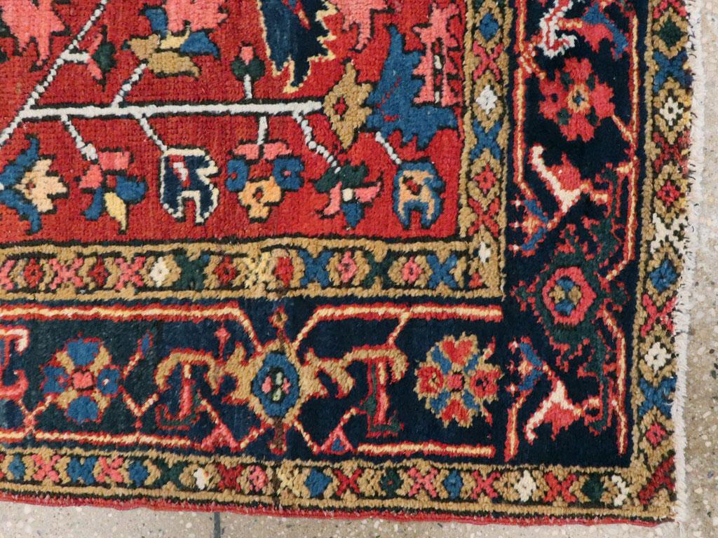 Collection Shabab, début du 20e siècle, tapis persan Karajeh Excellent état - En vente à New York, NY