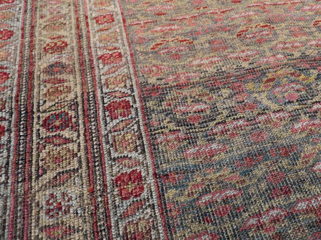 Rustique Collection Shabab Collection du début du 20e siècle tapis persan kurde Bidjar en vente