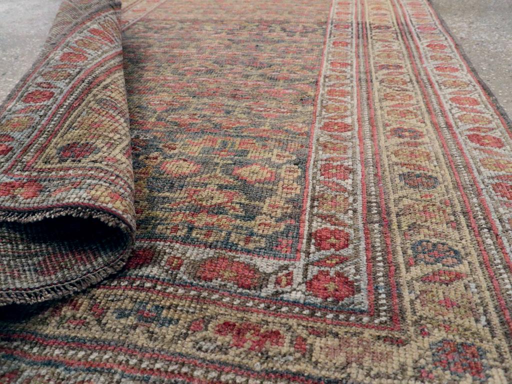 Collection Shabab Collection du début du 20e siècle tapis persan kurde Bidjar Excellent état - En vente à New York, NY
