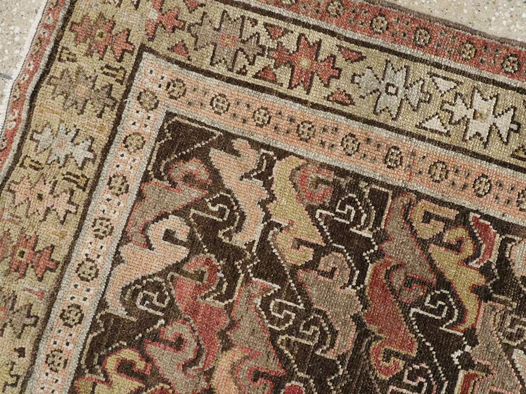 Noué à la main Collection Shabab Collection du début du 20e siècle Tapis persan kurde en vente