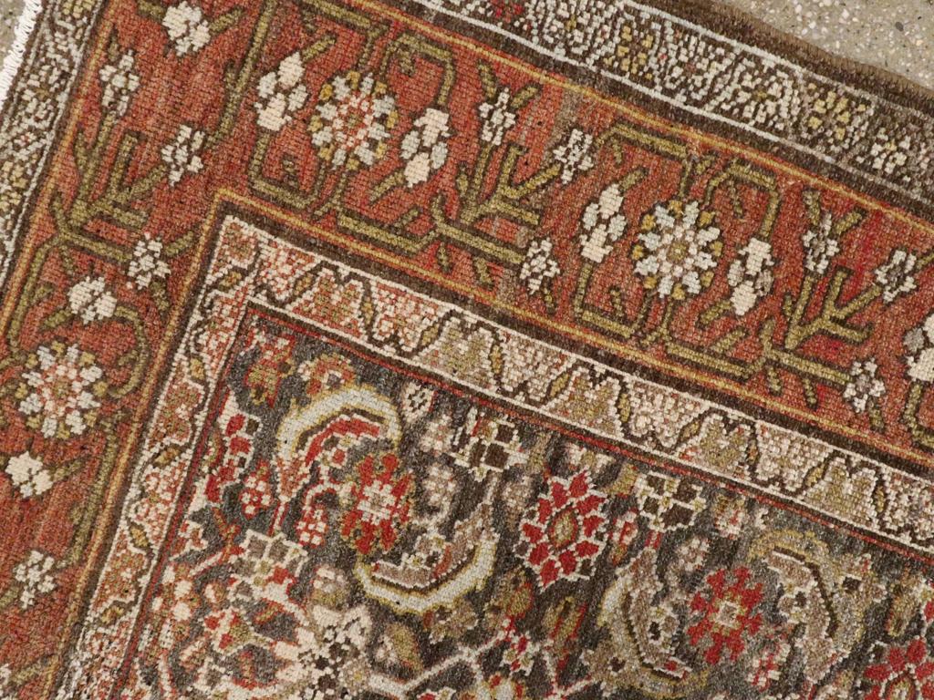 Galerie Shabab Collection Frühes 20. Jahrhundert Persisch-Kurdischer Wurfteppich im Zustand „Hervorragend“ im Angebot in New York, NY