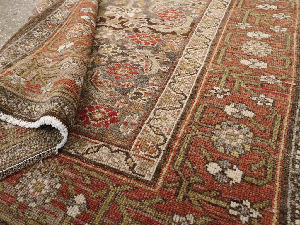 Galerie Shabab Collection Frühes 20. Jahrhundert Persisch-Kurdischer Wurfteppich (Wolle) im Angebot
