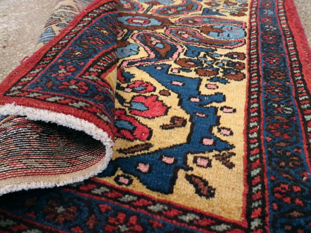 Colección Galerie Shabab Alfombra persa Lilihan de principios del siglo XX en Excelente estado para la venta en New York, NY