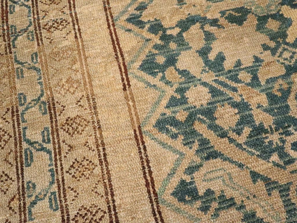 Perse Galerie Shabab Collection Early 20th Century Persian Malayer Rug en vente