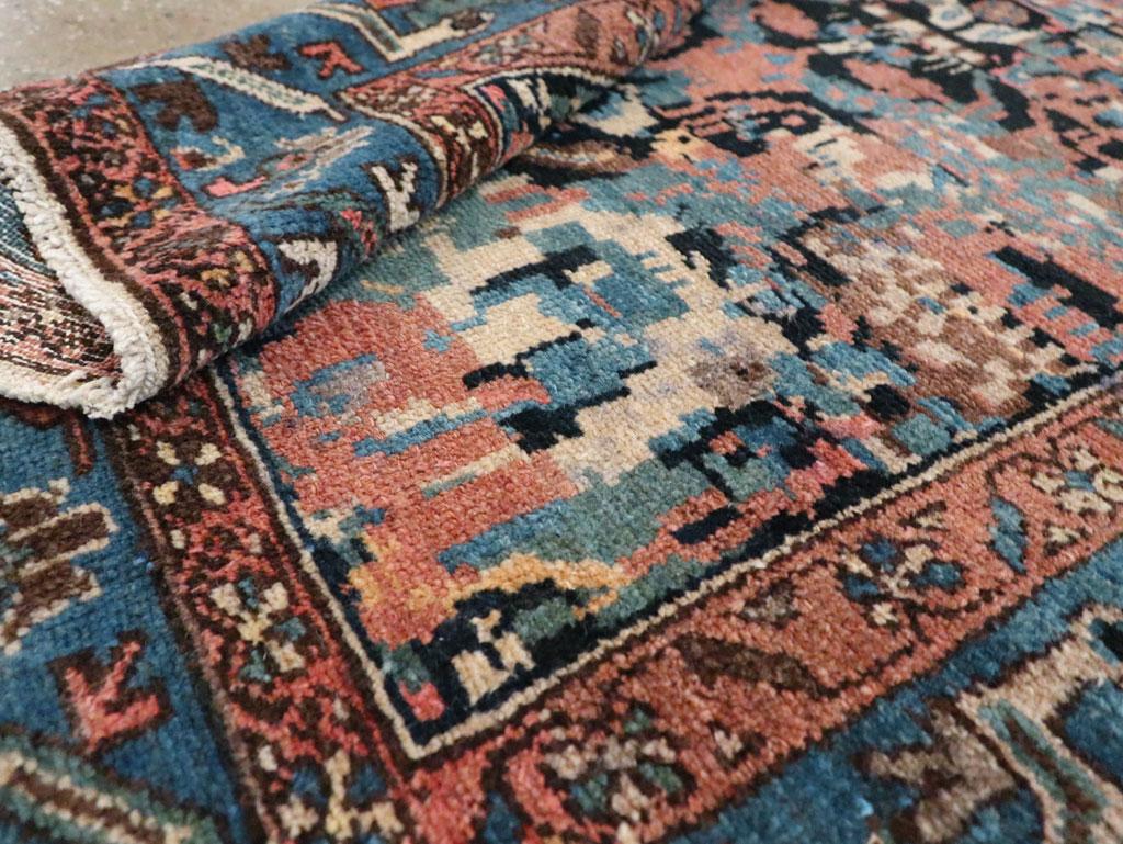 Galerie Shabab Collection début 20ème siècle Perse Malayer Square Throw Rug en vente 1