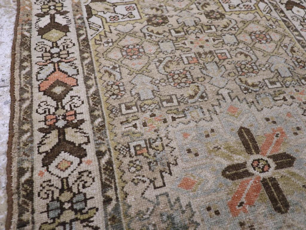 Galerie Shabab Collection Early 20th Century Persian Malayer Throw Rug (Persisch) im Angebot