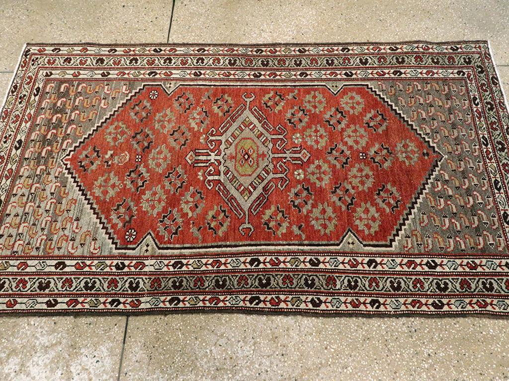 Collection Shabab Collection du début du 20e siècle Perse Malayer Tapis de plaid Excellent état - En vente à New York, NY