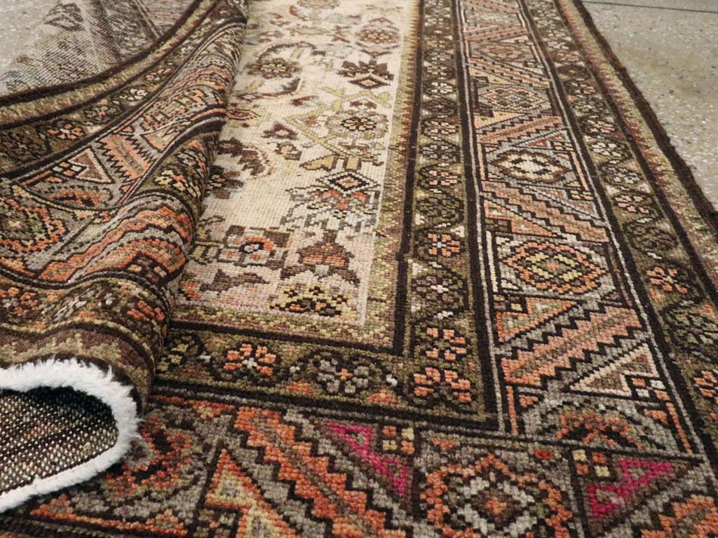 Colección Galerie Shabab Alfombra Persa Malayer de principios del siglo XX en venta 1