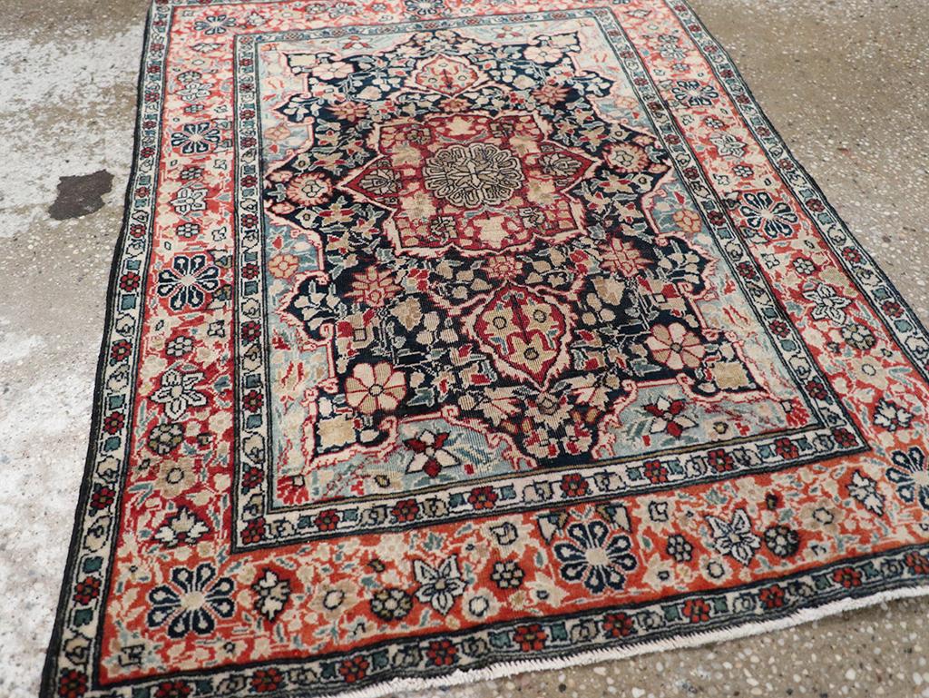 Galerie Shabab Collection Frühes 20. Jahrhundert Persischer Mohtasham Kashan Teppich (Wolle) im Angebot