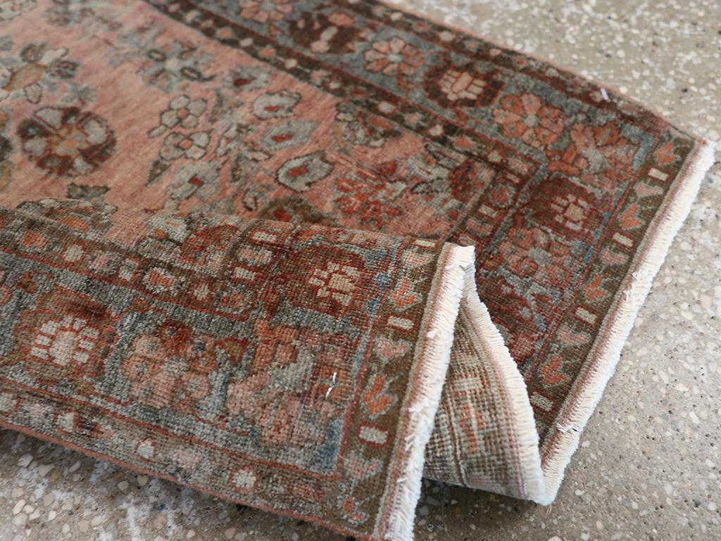 Galerie Shabab Collection Persischer Sarouk-Teppich aus dem frühen 20. (Wolle) im Angebot