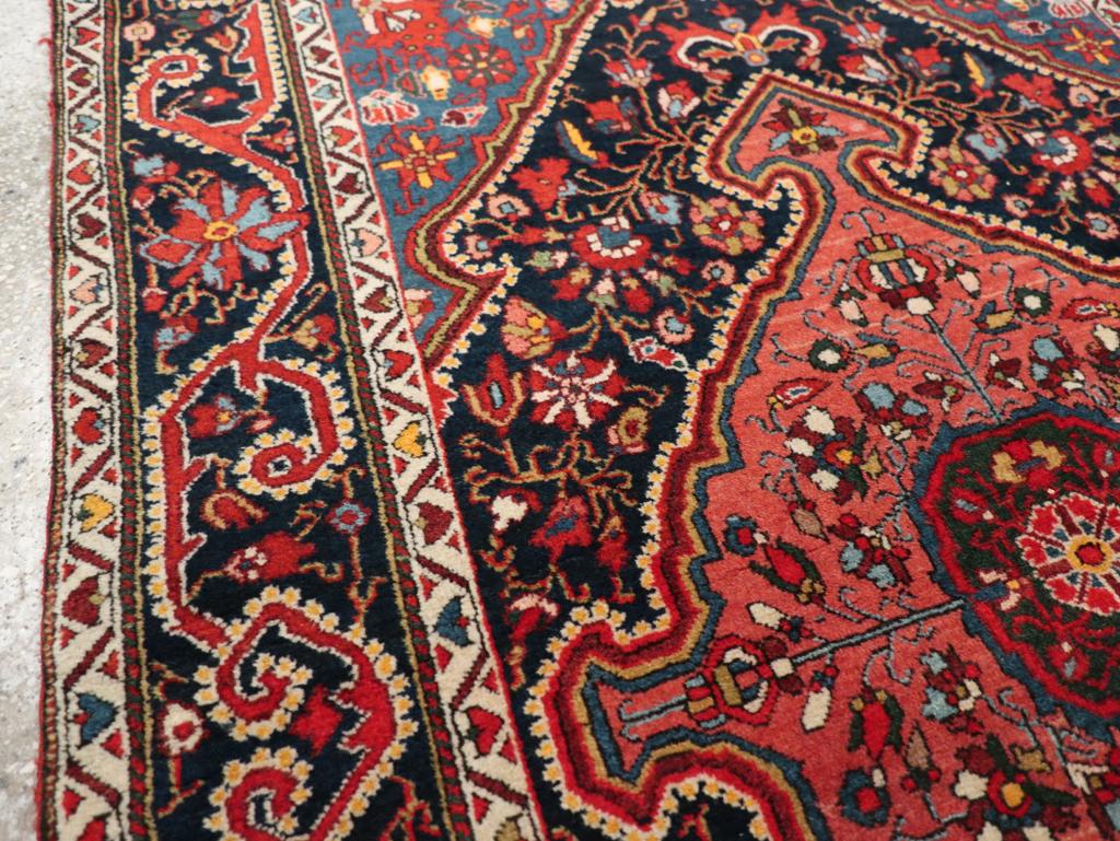Galerie Shabab Collection Persischer Sarouk-Würfelteppich aus dem frühen 20. (Rustikal) im Angebot