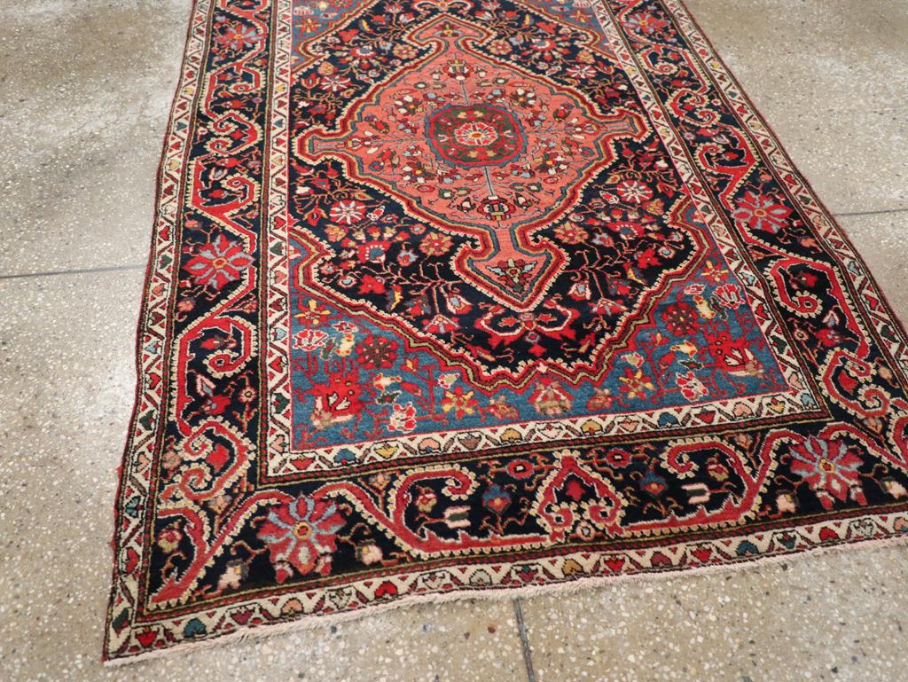 Galerie Shabab Collection Persischer Sarouk-Würfelteppich aus dem frühen 20. (20. Jahrhundert) im Angebot