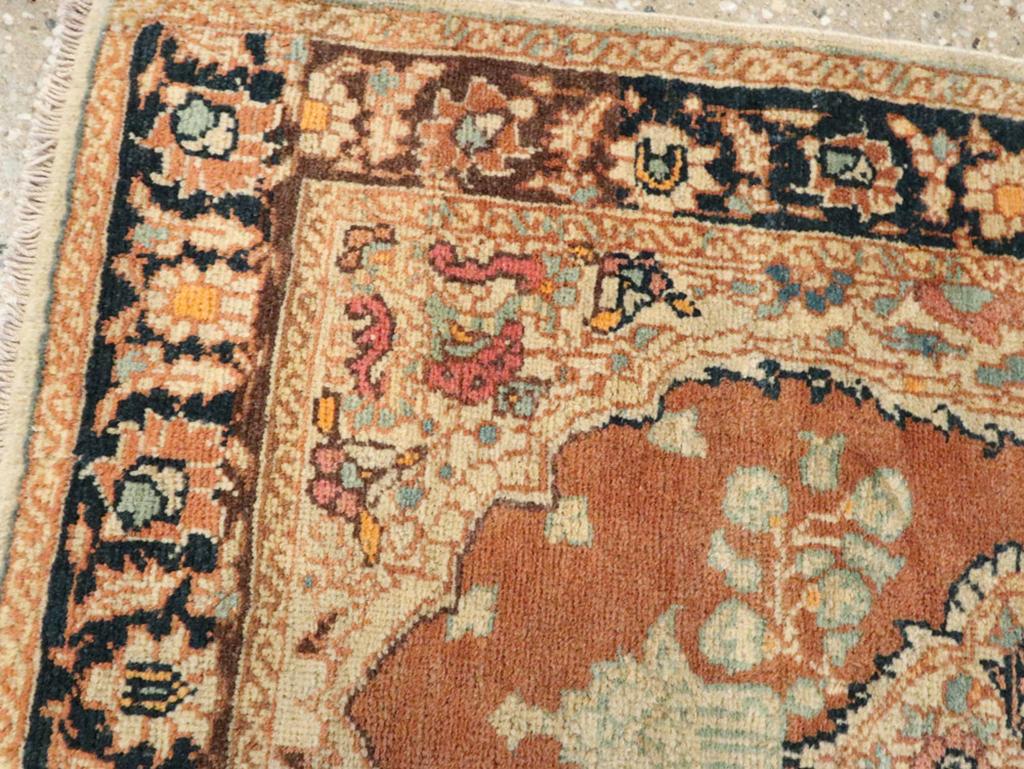 Noué à la main Galerie Shabab Collection S début 20ème siècle Persan Tabriz Hagi Jalili Rug en vente