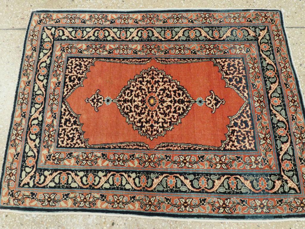 Annodato a mano Galerie Shabab Collection Early 20th Century Persian Tabriz Hagi Jalili Rug in vendita