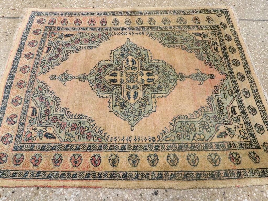 Annodato a mano Galerie Shabab Collection Early 20th Century Persian Tabriz Hagi Jalili Rug in vendita