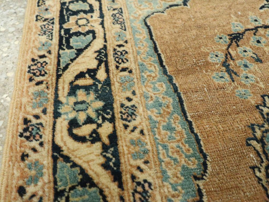 Noué à la main Galerie Shabab Collection S début 20ème siècle Persan Tabriz Hagi Jalili Rug en vente