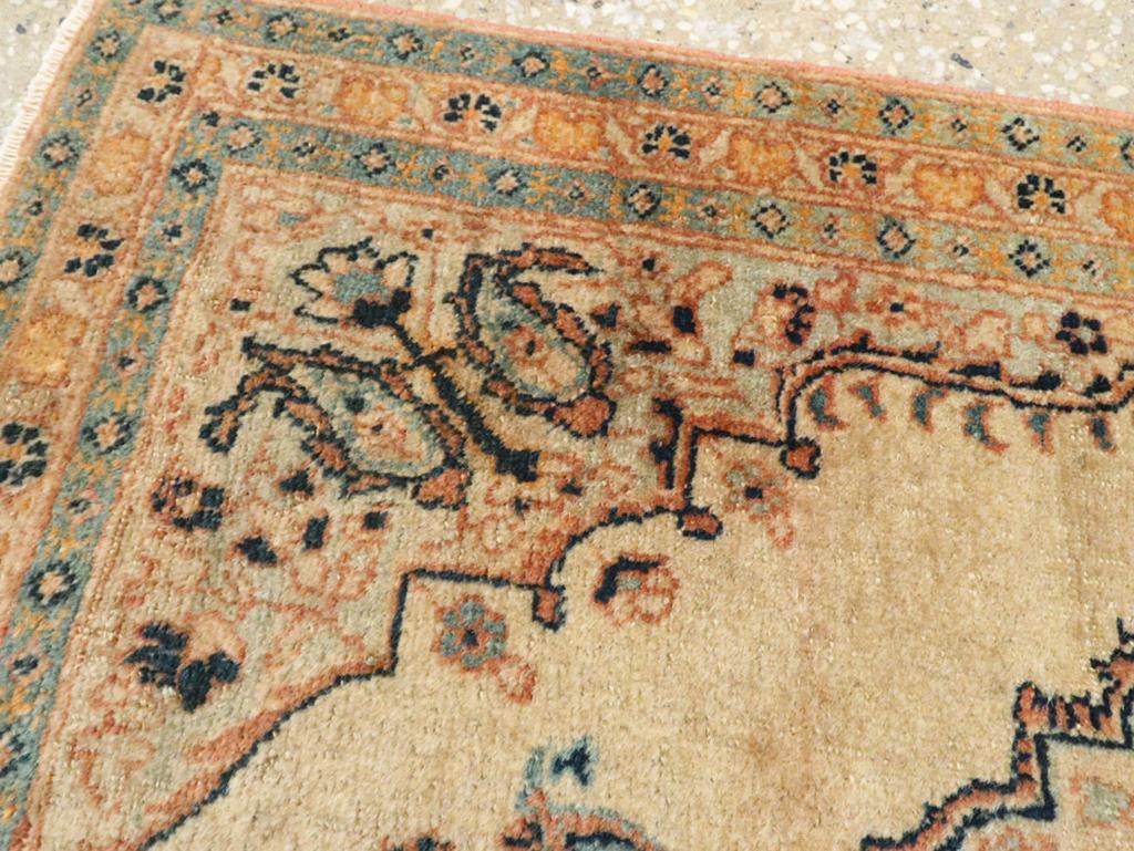 Galerie Shabab Collection Early 20th Century Persian Tabriz Hagi Jalili Rug In condizioni ottime in vendita a New York, NY
