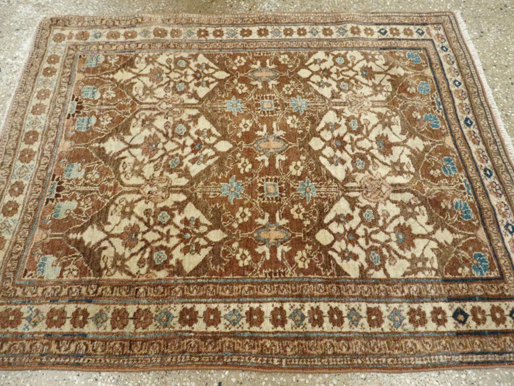 Galerie Shabab Collection Early 20th Century Persian Tabriz Hagi Jalili Rug In condizioni ottime in vendita a New York, NY