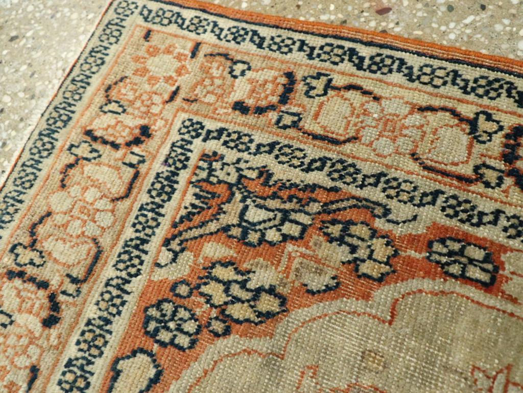 Galerie Shabab Collection Early 20th Century Persian Tabriz Hagi Jalili Rug In condizioni ottime in vendita a New York, NY