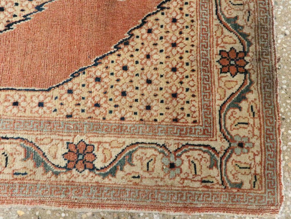 20ième siècle Galerie Shabab Collection S début 20ème siècle Persan Tabriz Hagi Jalili Rug en vente