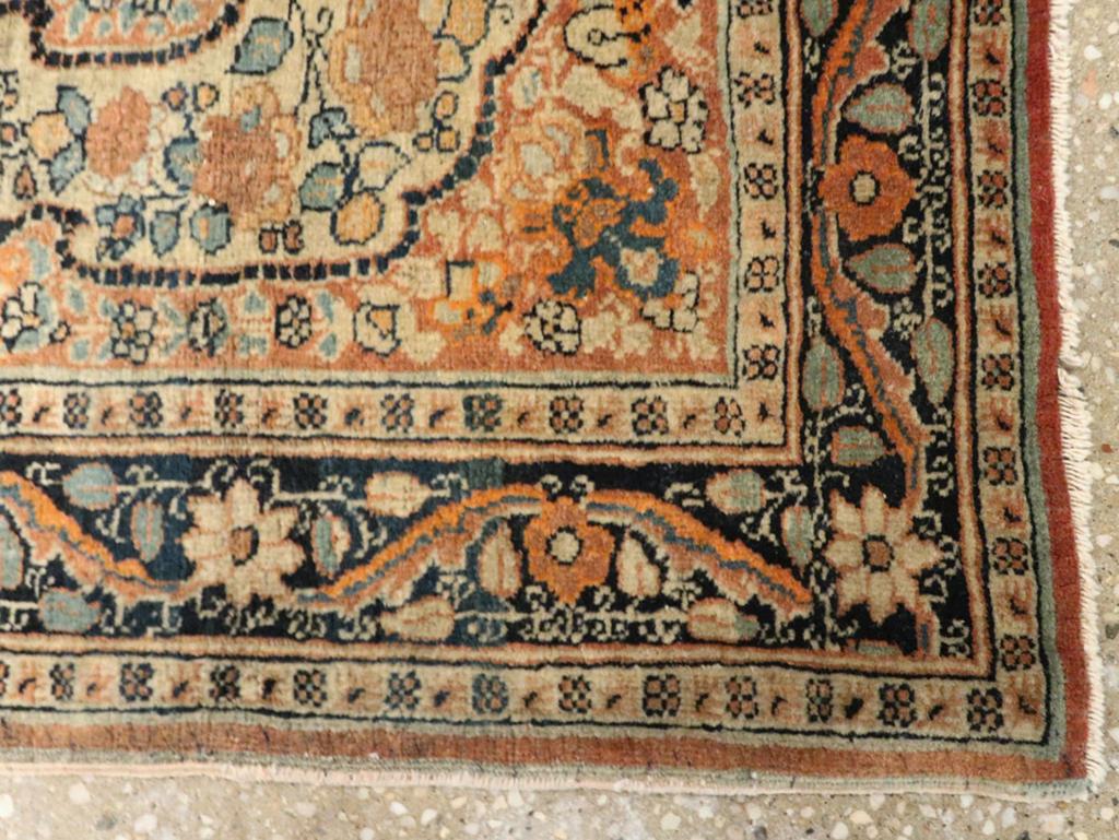 20ième siècle Galerie Shabab Collection S début 20ème siècle Persan Tabriz Hagi Jalili Rug en vente