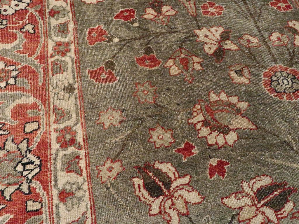 Perse Collection Shabab Collection du début du 20e siècle Tabriz Persan Tapis à poignées en vente