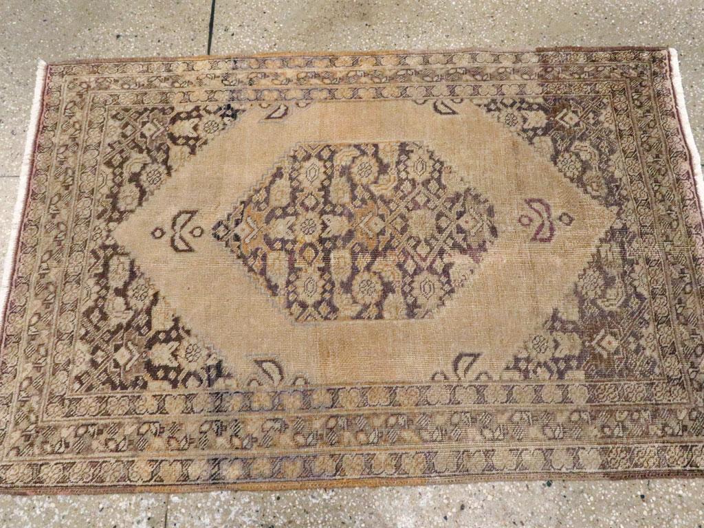 Colección Galerie Shabab Alfombra persa Tabriz de principios del siglo XX Anudado a mano en venta