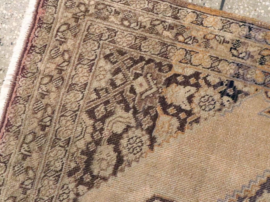 Colección Galerie Shabab Alfombra persa Tabriz de principios del siglo XX en Excelente estado para la venta en New York, NY