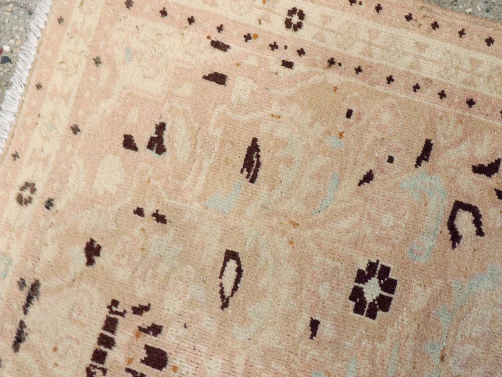 Colección Galerie Shabab Alfombra persa Tabriz de principios del siglo XX en Excelente estado para la venta en New York, NY