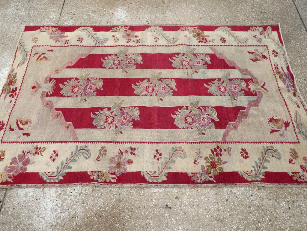 Galerie Shabab Collection Türkischer Ghiordes-Würfelteppich aus dem frühen 20. (Handgeknüpft) im Angebot
