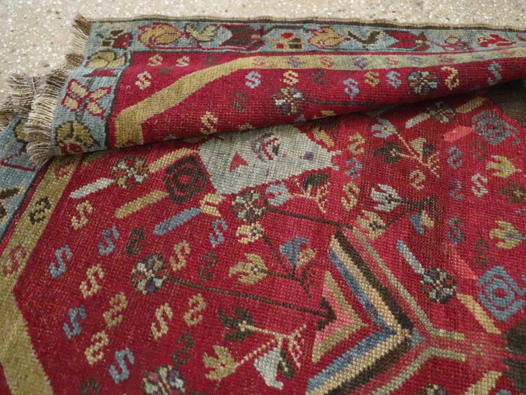 Colección Galerie Shabab Alfombra turca Ghourdes de principios del siglo XX en venta 1