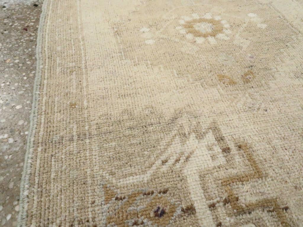 Hand-Knotted Galerie Shabab Collection Early 20th Century Turkish Oushak Rug For Sale