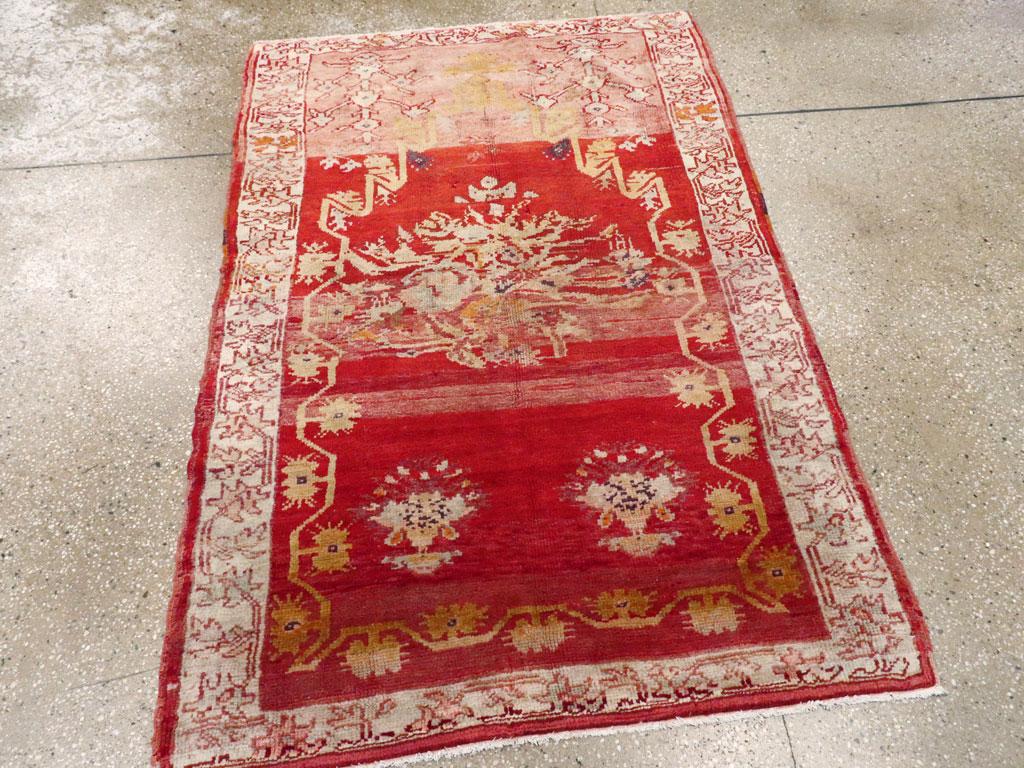 Colección Galerie Shabab Alfombra turca Oushak de principios del siglo XX Lana en venta