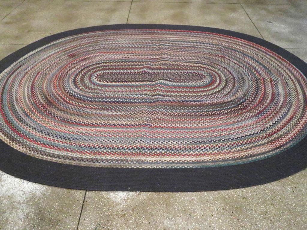 Galerie Shabab Kollektion, amerikanischer geflochtener Teppich in Zimmergröße, Mitte des 20. Jahrhunderts (Handgewebt) im Angebot