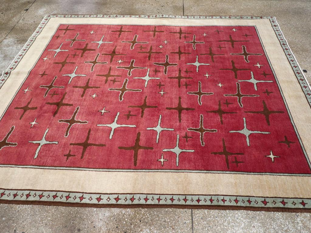 Galerie Shabab Collection Mid-20th Century Handmade Persian Art Deco Accent Rug In Excellent Condition For Sale In New York, NY
