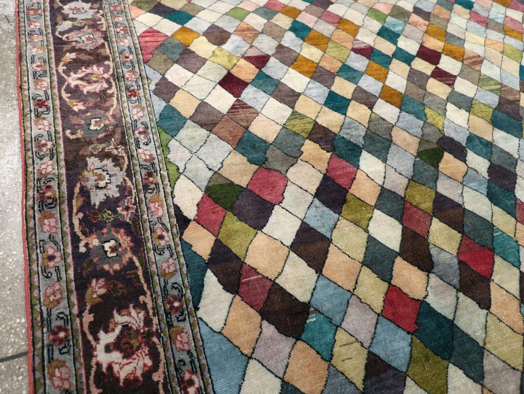 Galerie Shabab Kollektion Handgefertigter persischer Mahal Art Deco-Teppich aus der Mitte des 20. Jahrhunderts (Art déco) im Angebot
