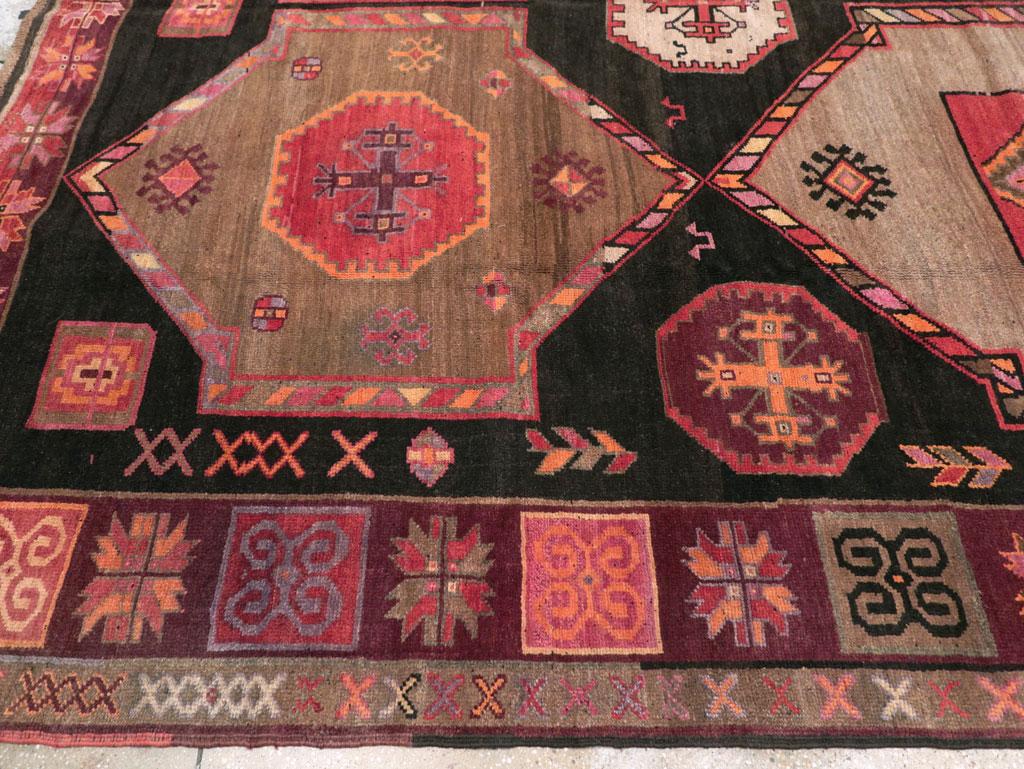 Wool Galerie Shabab Collection Mid-20th Century Handmade Turkish Tribal Room Size Rug For Sale