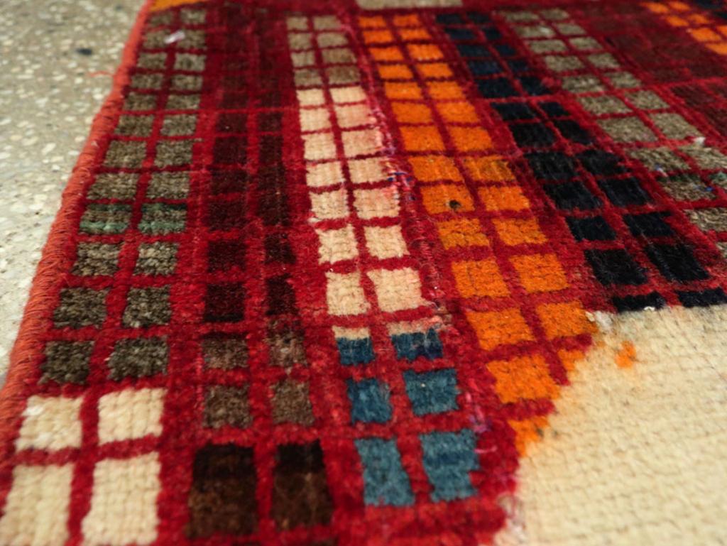 Galerie Shabab Collection Mitte des 20. Jahrhunderts Persischer Gabbeh-Teppich (Handgeknüpft) im Angebot