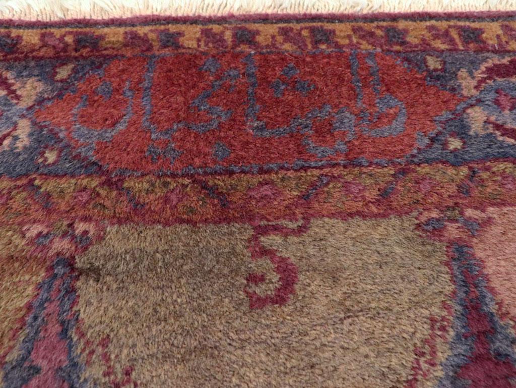 Galerie Shabab Collection Mid-20th Century Persian Kashan Rug In Excellent Condition For Sale In New York, NY