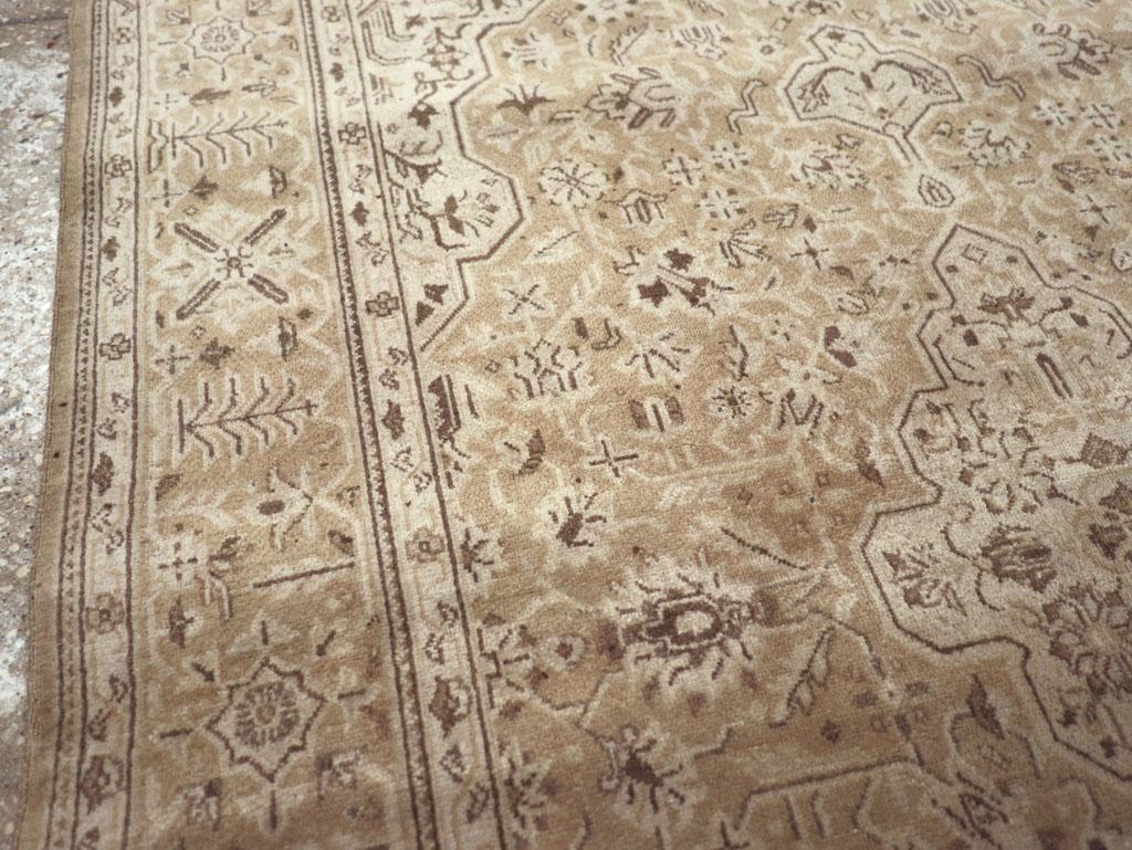 Galerie Shabab Collection Persischer Kashan-Wurfteppich aus der Mitte des 20. (Kaschan) im Angebot