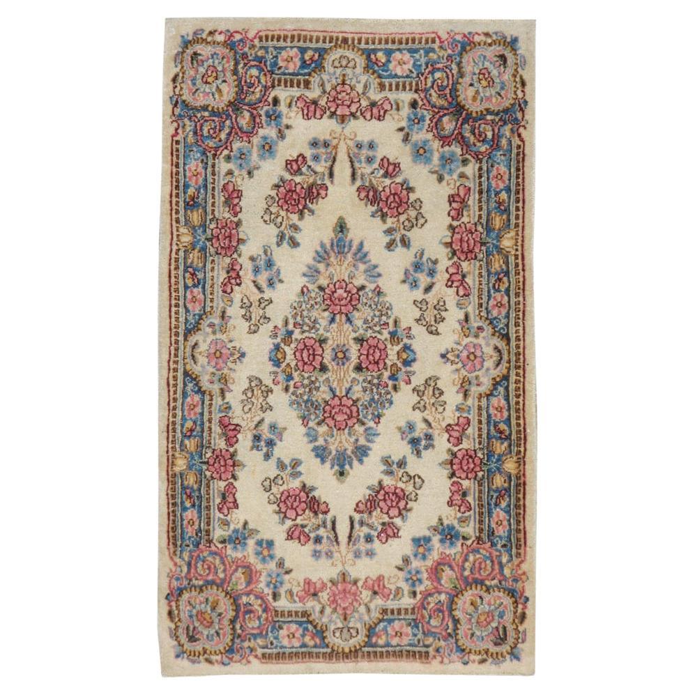 Galerie Shabab Collection Mid-20th Century Persian Kerman Throw Rug For Sale