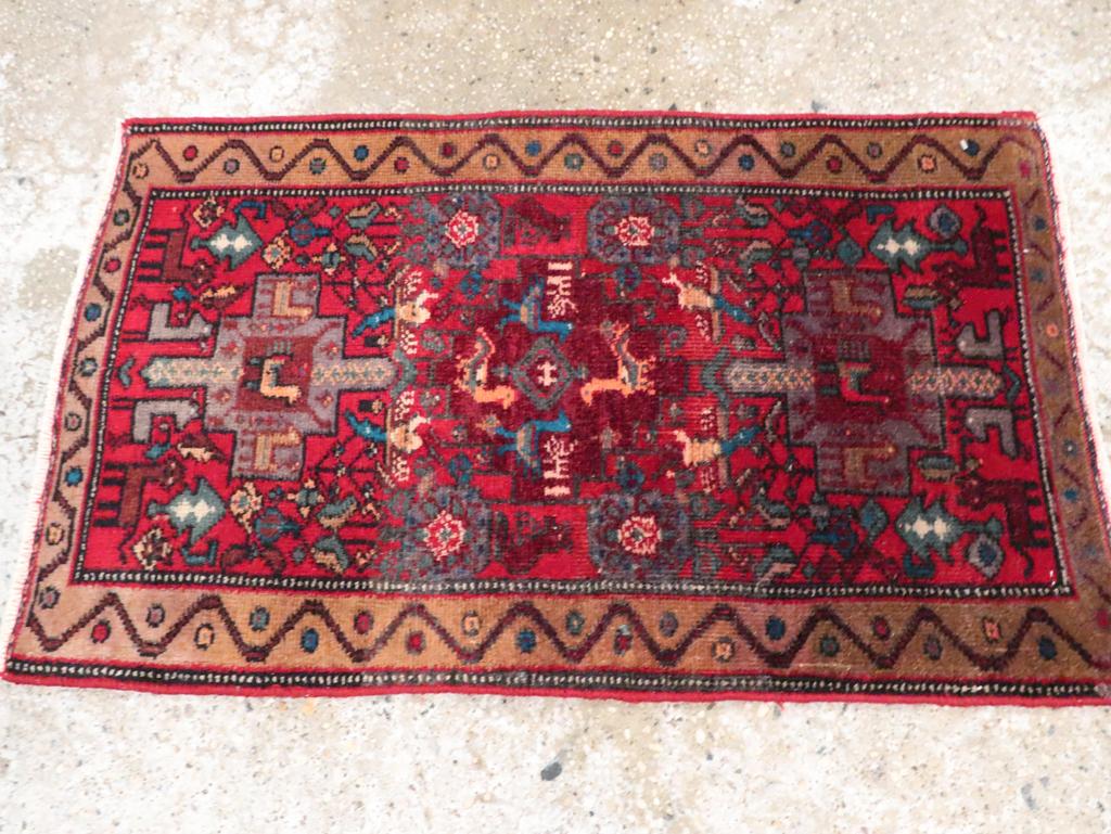 Persiano Galerie Shabab Collection Tappeto pittorico persiano curdo della metà del XX secolo in vendita