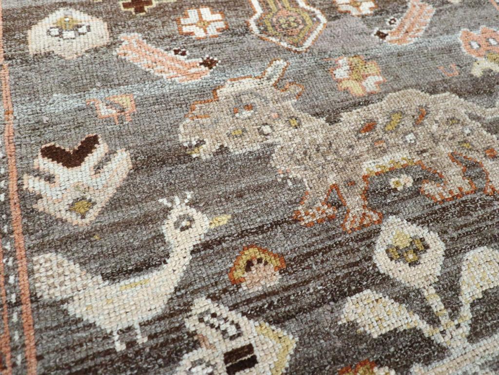 Colección Galerie Shabab Alfombra persa malayer de mediados del siglo XX Malayer en venta